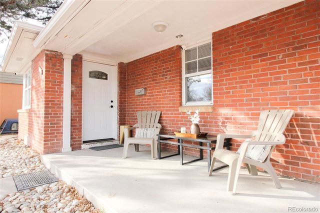 1373 Florence Street, Aurora, CO 80010