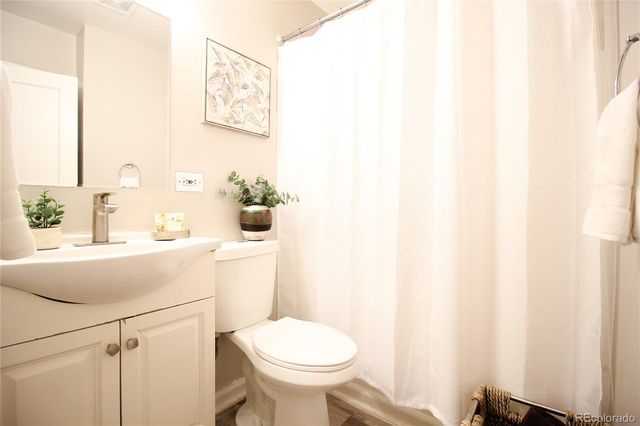 1373 Florence Street, Aurora, CO 80010