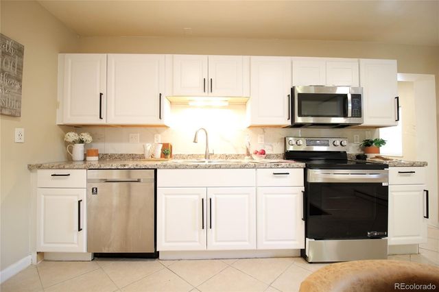 1373 Florence Street, Aurora, CO 80010