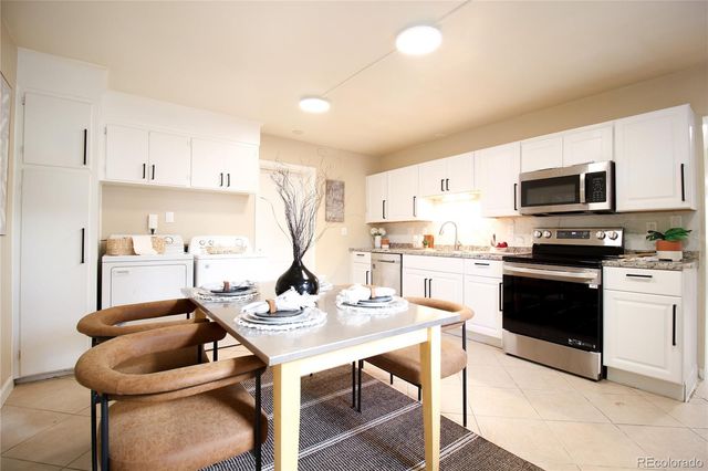 1373 Florence Street, Aurora, CO 80010