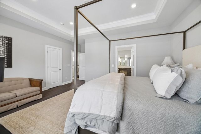 815 Shallow Hollow Drive, Houston, TX 77018