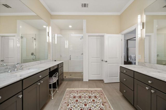 815 Shallow Hollow Drive, Houston, TX 77018