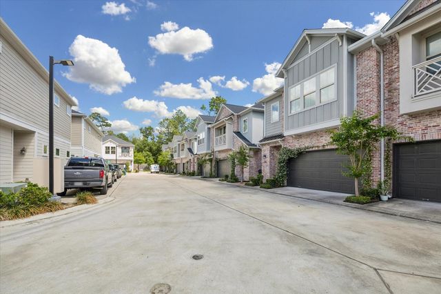 815 Shallow Hollow Drive, Houston, TX 77018