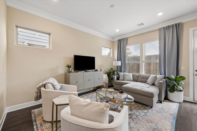 815 Shallow Hollow Drive, Houston, TX 77018