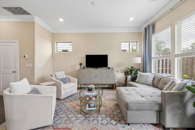 815 Shallow Hollow Drive, Houston, TX 77018