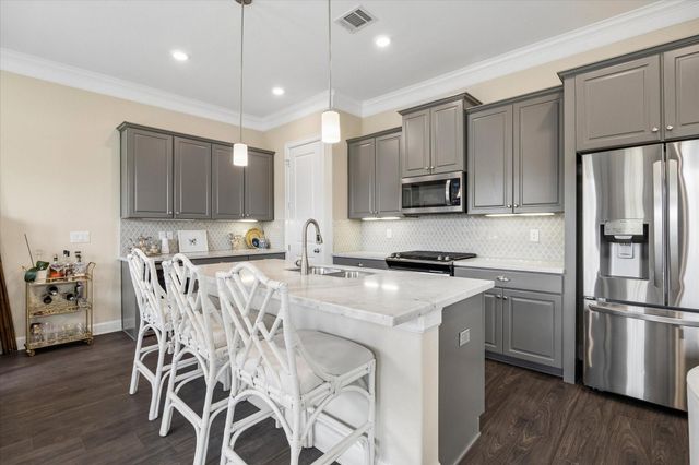 815 Shallow Hollow Drive, Houston, TX 77018