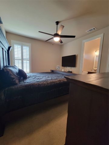 1111 Hayfield Drive, Midlothian, TX 76065
