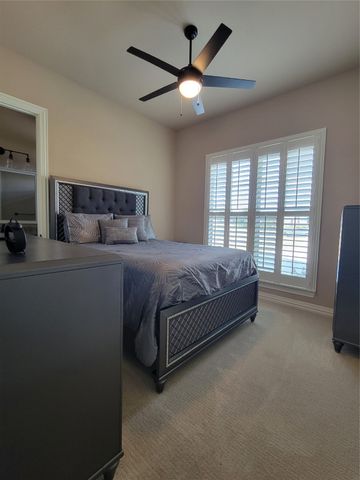 1111 Hayfield Drive, Midlothian, TX 76065