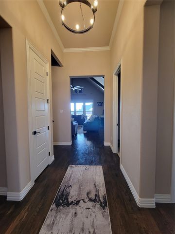 1111 Hayfield Drive, Midlothian, TX 76065