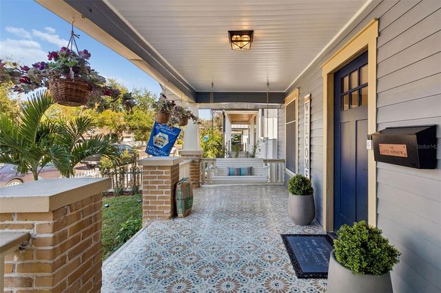 322 11TH AVENUE N, St Petersburg, FL 33701