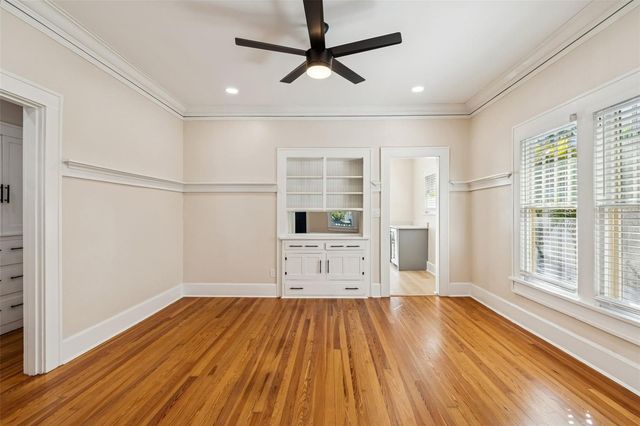 322 11TH AVENUE N, St Petersburg, FL 33701