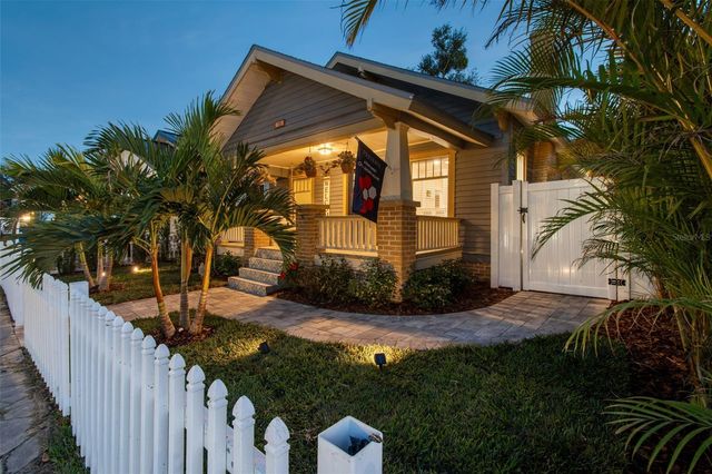 322 11TH AVENUE N, St Petersburg, FL 33701