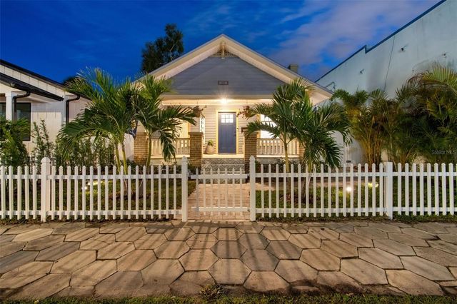 322 11TH AVENUE N, St Petersburg, FL 33701