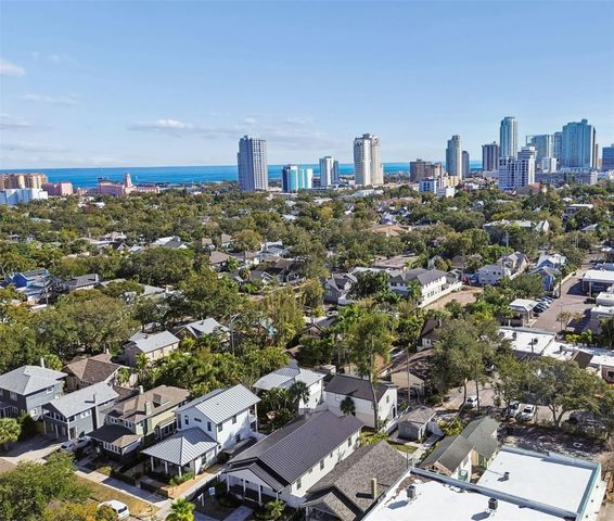 322 11TH AVENUE N, St Petersburg, FL 33701