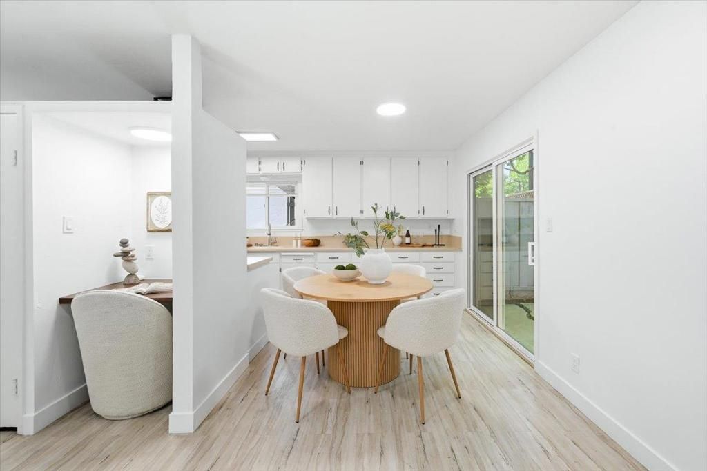Image 14 of property listing at 453 N Rengstorff Avenue 19, Mountain View, CA 94043