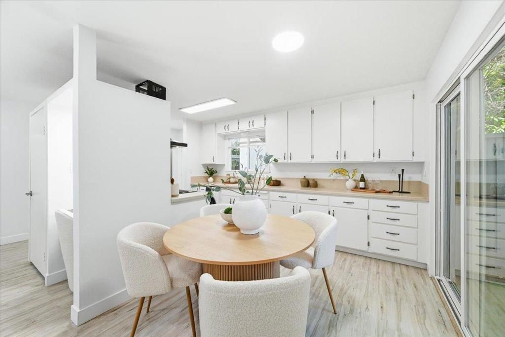Image 15 of property listing at 453 N Rengstorff Avenue 19, Mountain View, CA 94043