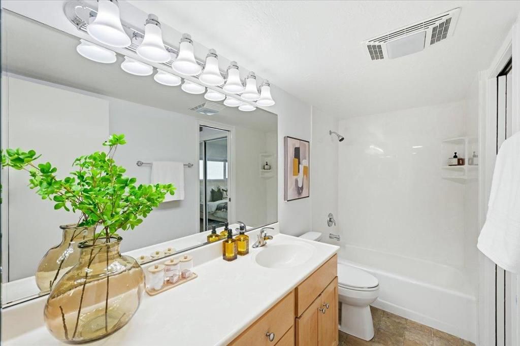 Image 31 of property listing at 453 N Rengstorff Avenue 19, Mountain View, CA 94043