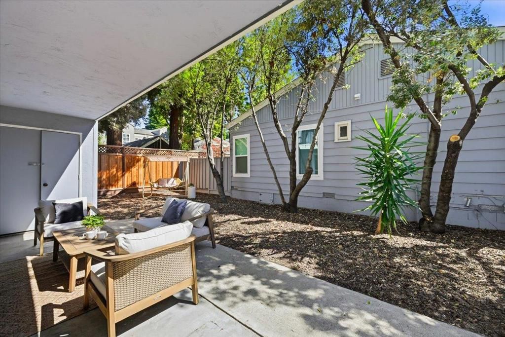 Image 38 of property listing at 453 N Rengstorff Avenue 19, Mountain View, CA 94043