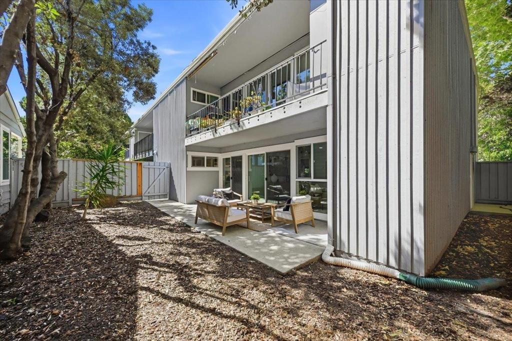 Image 45 of property listing at 453 N Rengstorff Avenue 19, Mountain View, CA 94043