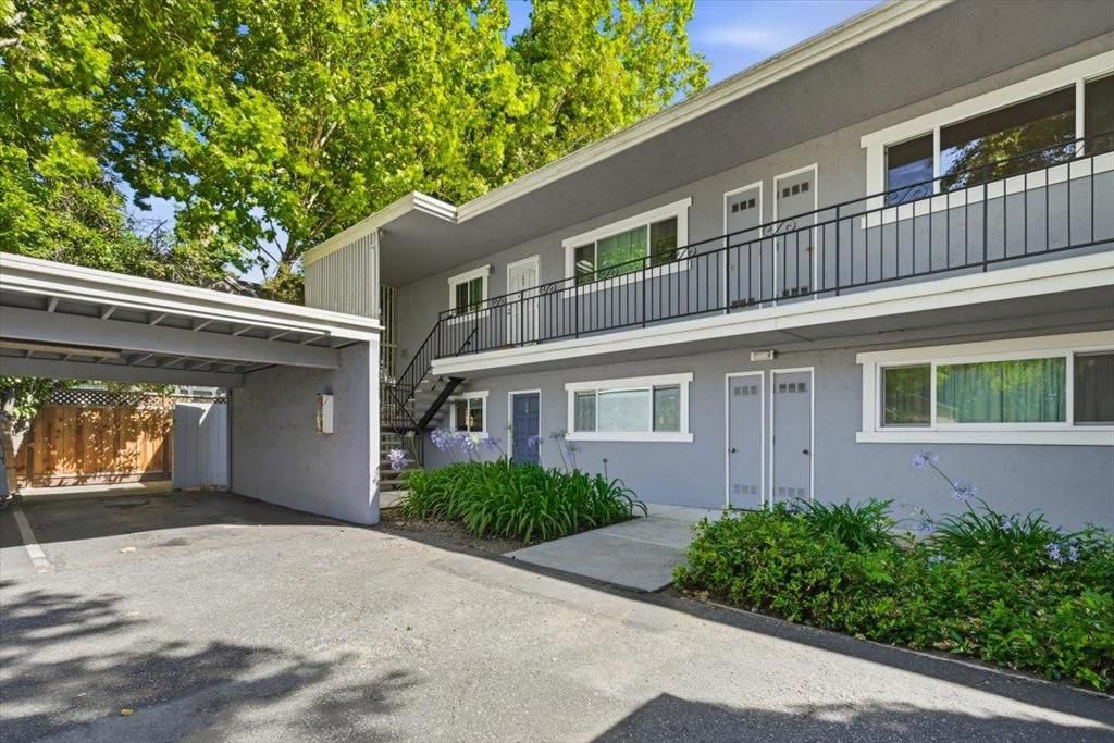 Image 50 of property listing at 453 N Rengstorff Avenue 19, Mountain View, CA 94043