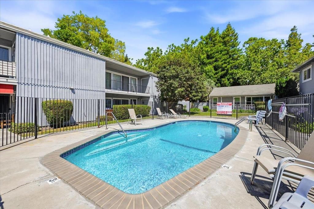 Image 52 of property listing at 453 N Rengstorff Avenue 19, Mountain View, CA 94043