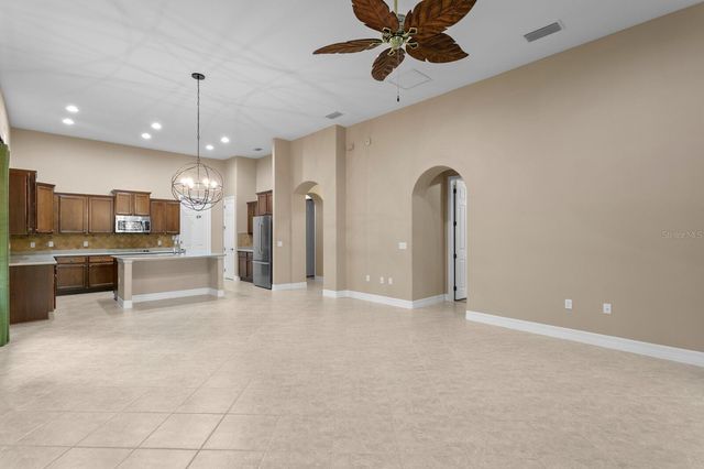 8220 DUNHAM STATION DRIVE, Tampa, FL 33647