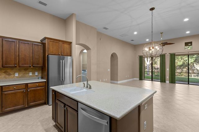 8220 DUNHAM STATION DRIVE, Tampa, FL 33647