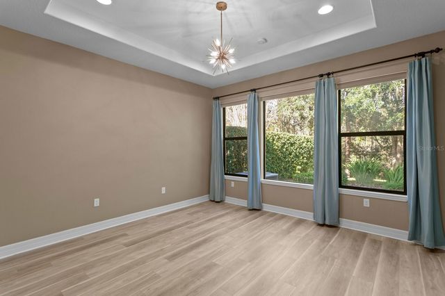 8220 DUNHAM STATION DRIVE, Tampa, FL 33647