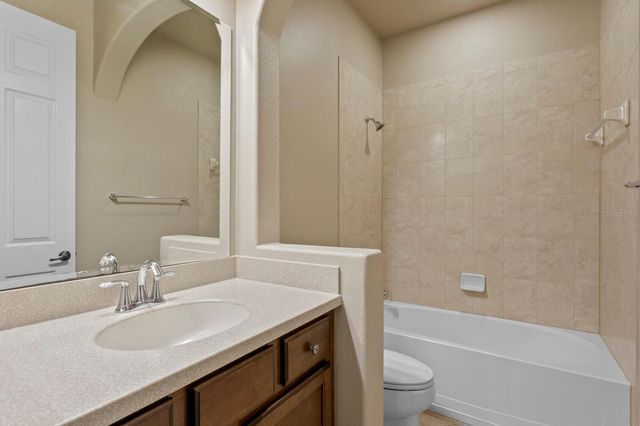 8220 DUNHAM STATION DRIVE, Tampa, FL 33647