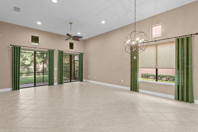 8220 DUNHAM STATION DRIVE, Tampa, FL 33647