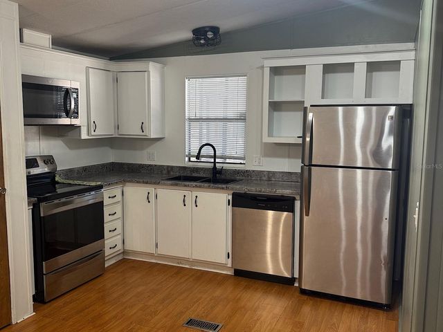86 PELICAN DRIVE N, Oldsmar, FL 34677