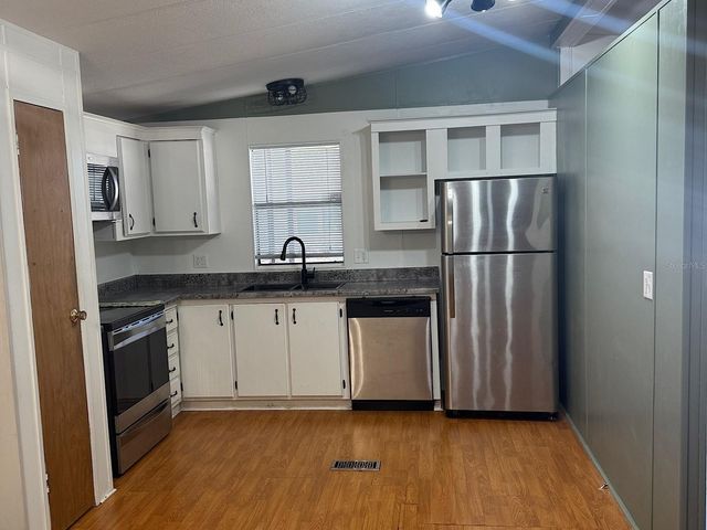 86 PELICAN DRIVE N, Oldsmar, FL 34677