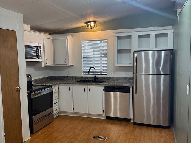 86 PELICAN DRIVE N, Oldsmar, FL 34677