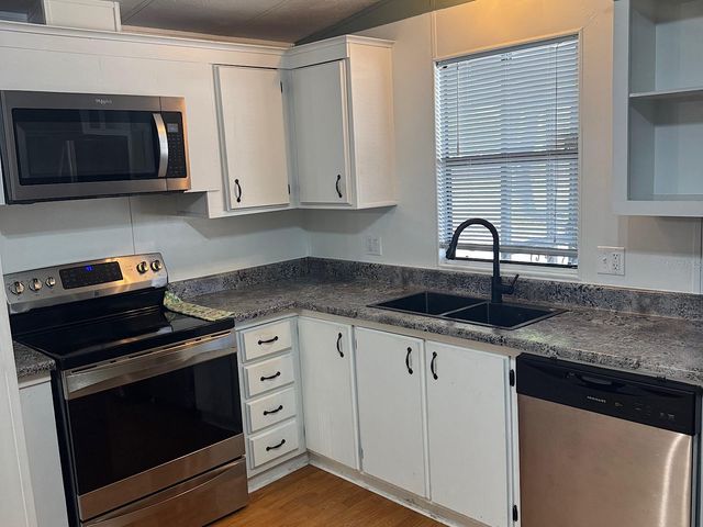 86 PELICAN DRIVE N, Oldsmar, FL 34677