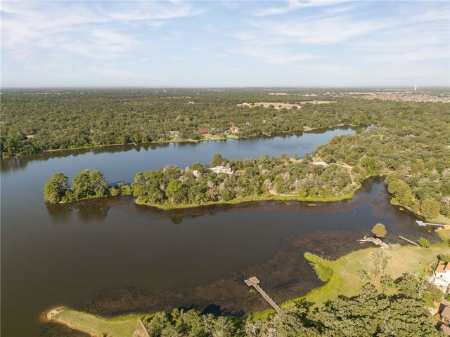 3337 Triple Bend Circle, College Station, TX 77845