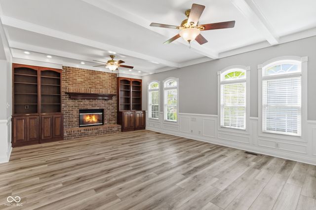 14707 Melbourne Court, Westfield, IN 46074