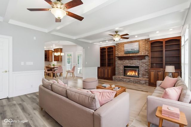 14707 Melbourne Court, Westfield, IN 46074