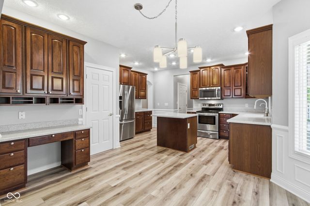 14707 Melbourne Court, Westfield, IN 46074