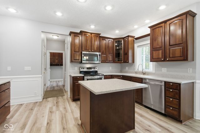 14707 Melbourne Court, Westfield, IN 46074