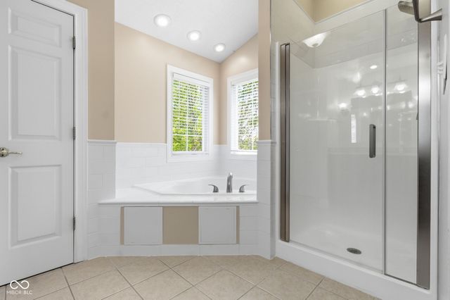 14707 Melbourne Court, Westfield, IN 46074