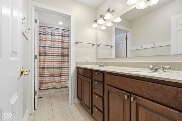 14707 Melbourne Court, Westfield, IN 46074