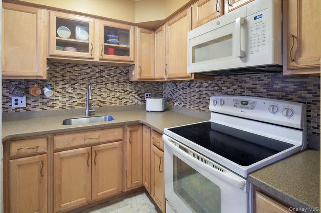 18L Hastings Court, Yorktown Heights, NY 10598