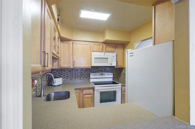 18L Hastings Court, Yorktown Heights, NY 10598