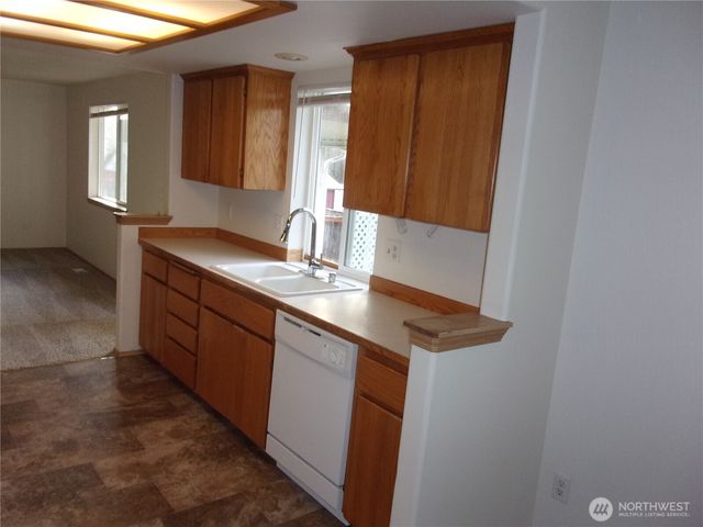 1128 123rd Street Ct E, Tacoma, WA 98445