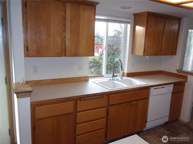 1128 123rd Street Ct E, Tacoma, WA 98445