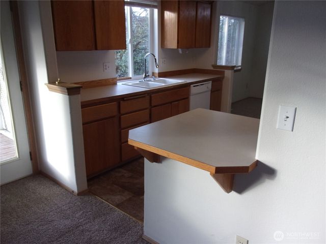 1128 123rd Street Ct E, Tacoma, WA 98445