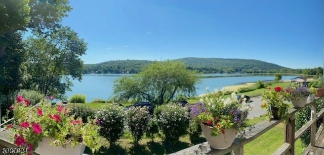 138 Lakeside Drive West, Liberty Twp., NJ 07823