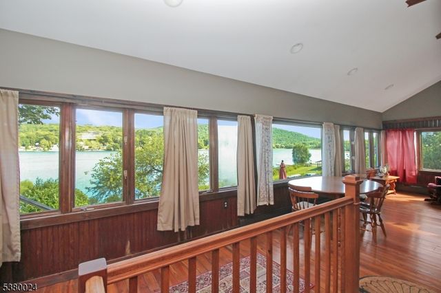 138 Lakeside Drive West, Liberty Twp., NJ 07823