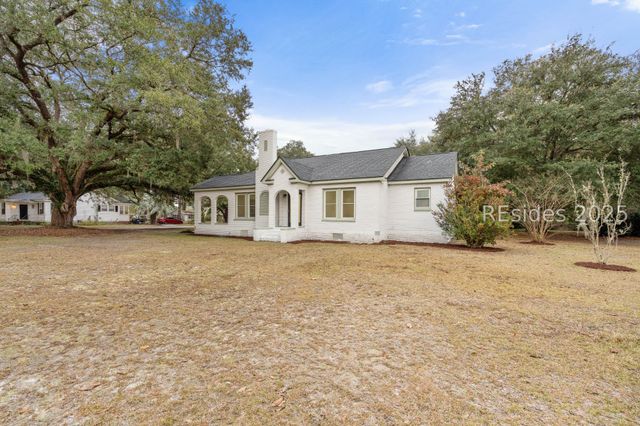 31 Church St N, Yemassee, SC 29335