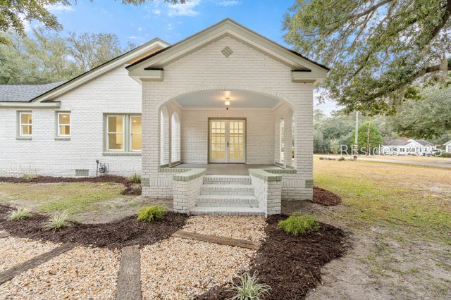 31 Church St N, Yemassee, SC 29335